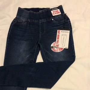NWT Blue stretchy jeans